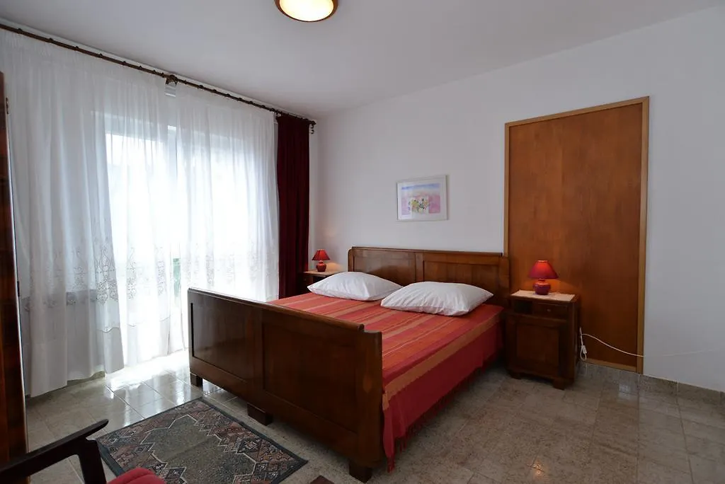 Apartments Creska 629 Rabac