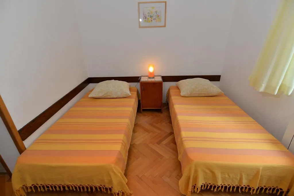 Apartments Creska 629 Rabac