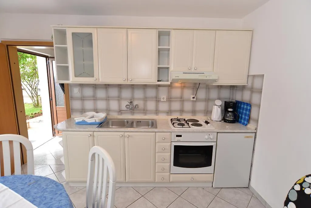 Apartments Creska 629 Rabac