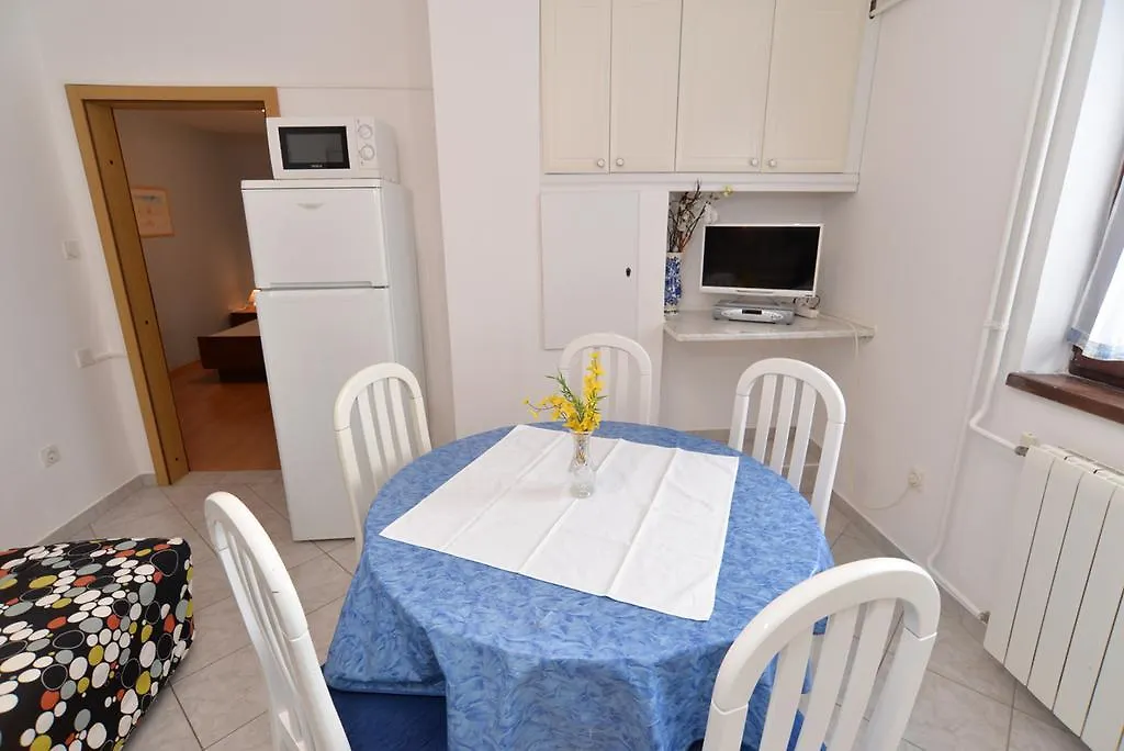Apartments Creska 629 Rabac 0*,  Croatia