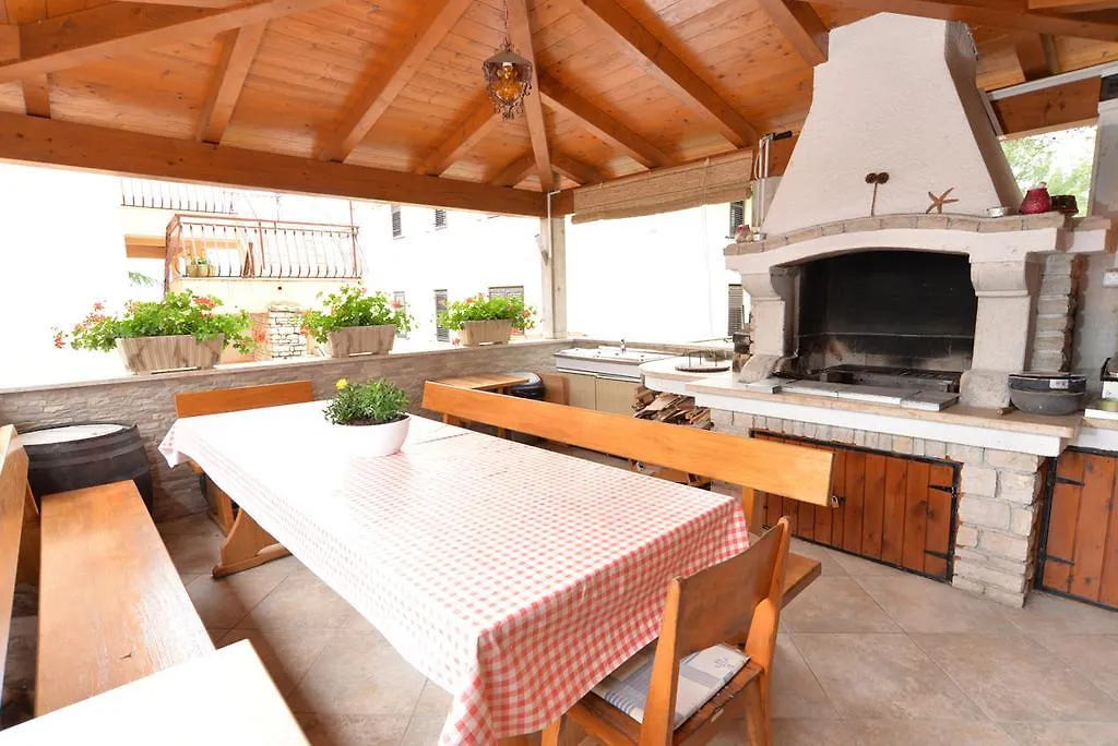 Apartments Creska 629 Rabac