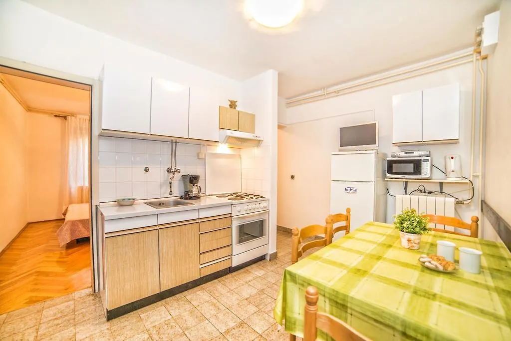 Apartments Creska 629 Rabac