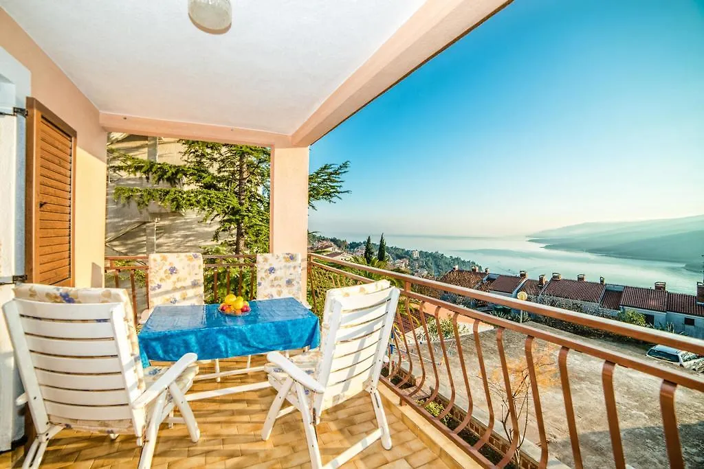 Apartments Creska 629 Rabac
