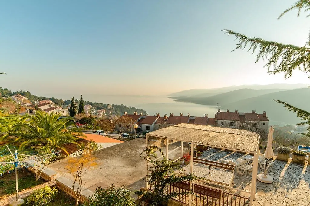 Apartments Creska 629 Rabac 0*,  Croatia