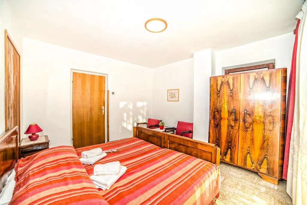 Apartments Creska 629 Rabac