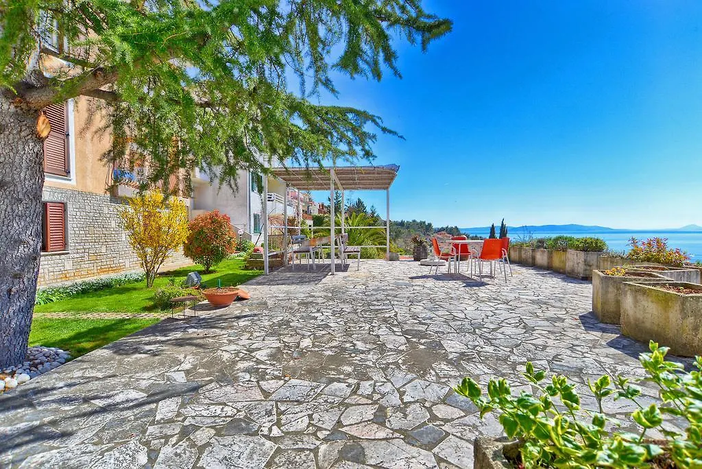 Apartments Creska 629 Rabac