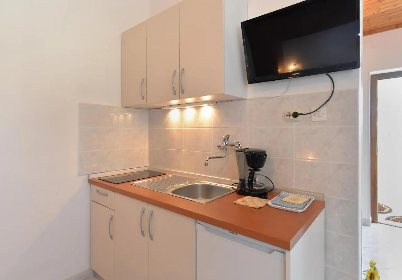 Apartments Creska 629 Rabac